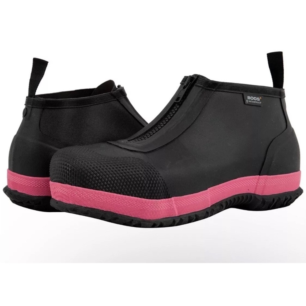 Bogs Black and Pink Winter Rain Boots Slip-On